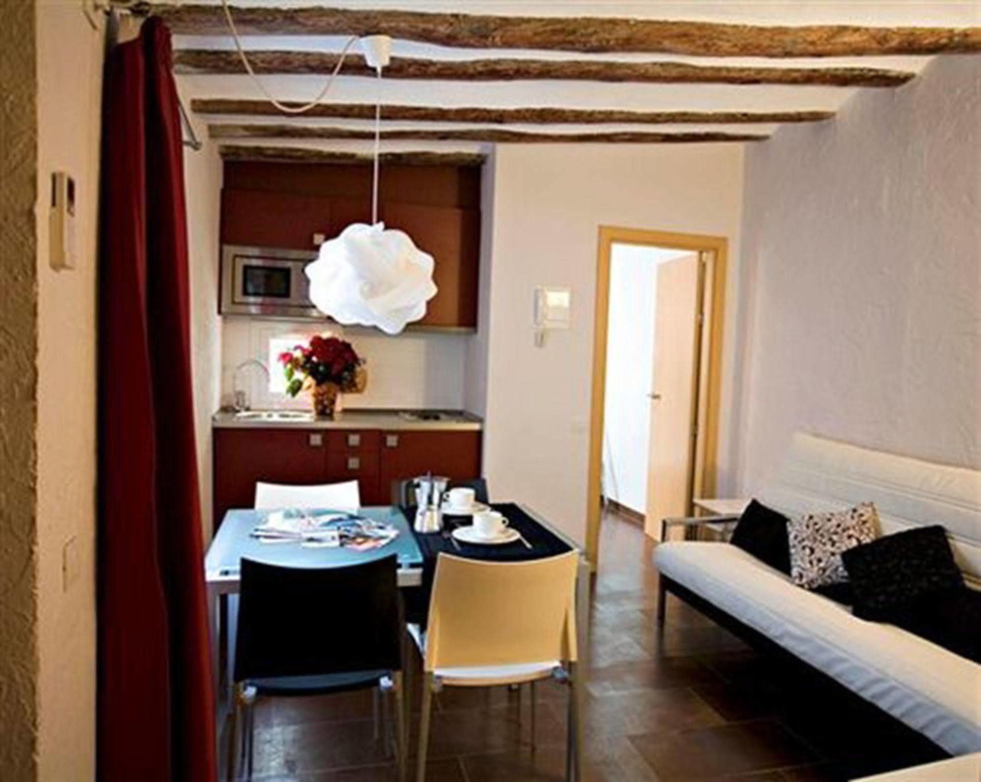 Apartaments Ciutat Vella Barcelona Exterior foto